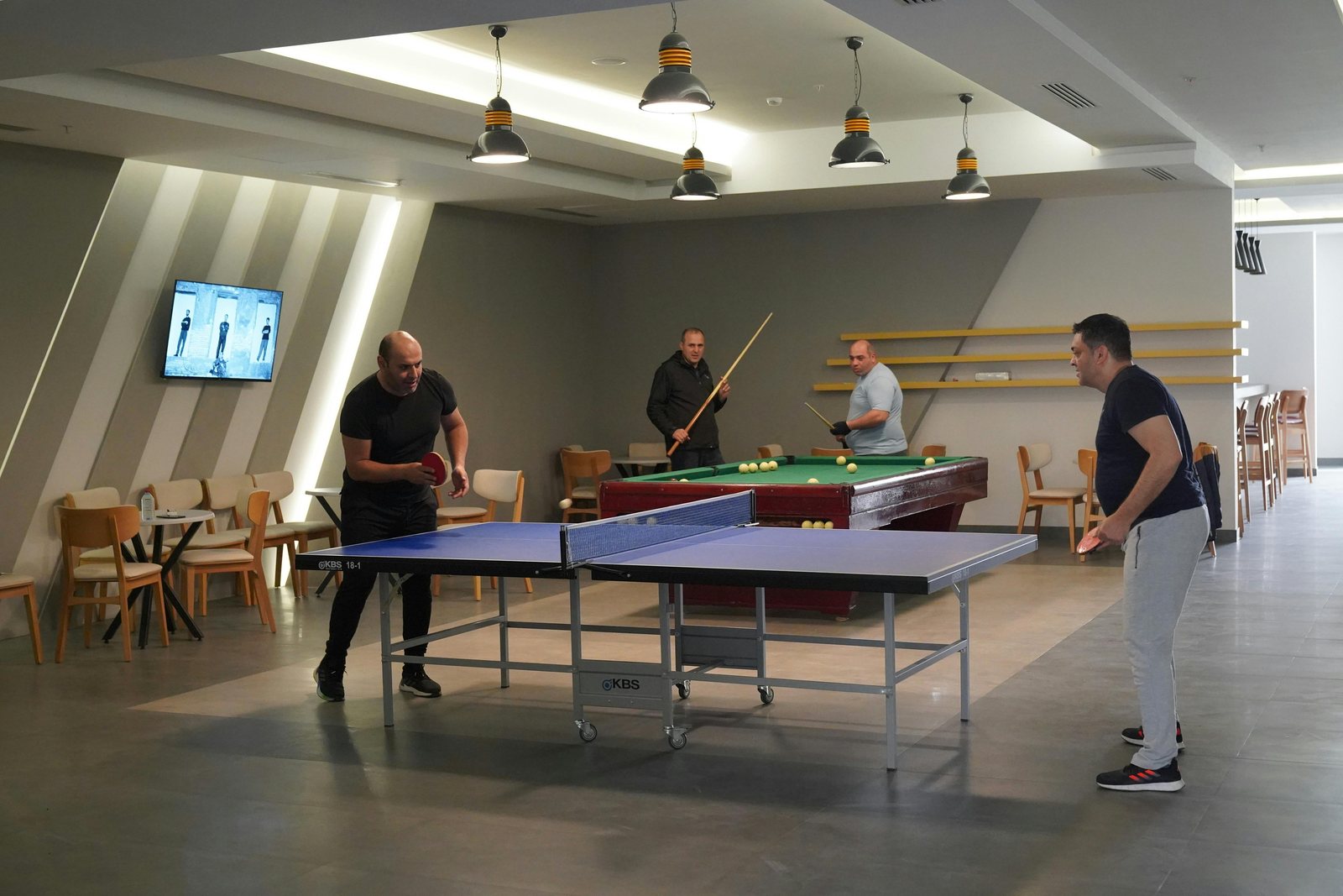 Tischtennis: Spin auf die Stromrechnung.